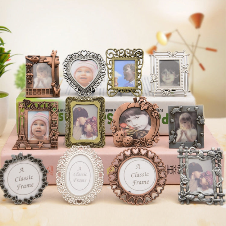 2 PCS Creative Metal Vintage Photo Frame(Love Round) - Photo Albums & Photo Frames by PMC TechLife | Online Shopping South Africa | PMC TechLife